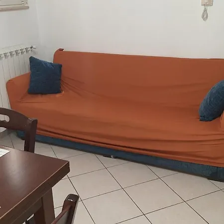 A Giusino 55-holiday With Terrace Near Mondello Apartment