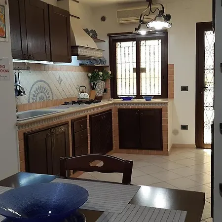 A Giusino 55-holiday With Terrace Near Mondello Palermo